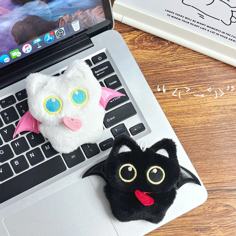 Weihnachts-Schlüsselanhänger mit schwarzer Katze, Rucksackanhänger, Halloween-Katzen-Schlüsselanhänger mit Flügeln, Taschenanhänger, Partygeschenk. – Detail 3