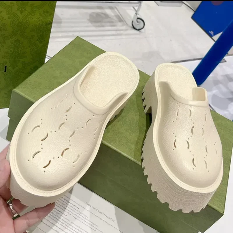 2024 New Brand Design Baotou Women's Sandals Fashion Leisure Hole Shoes Large  Outdoor Beach Shoes 35-42