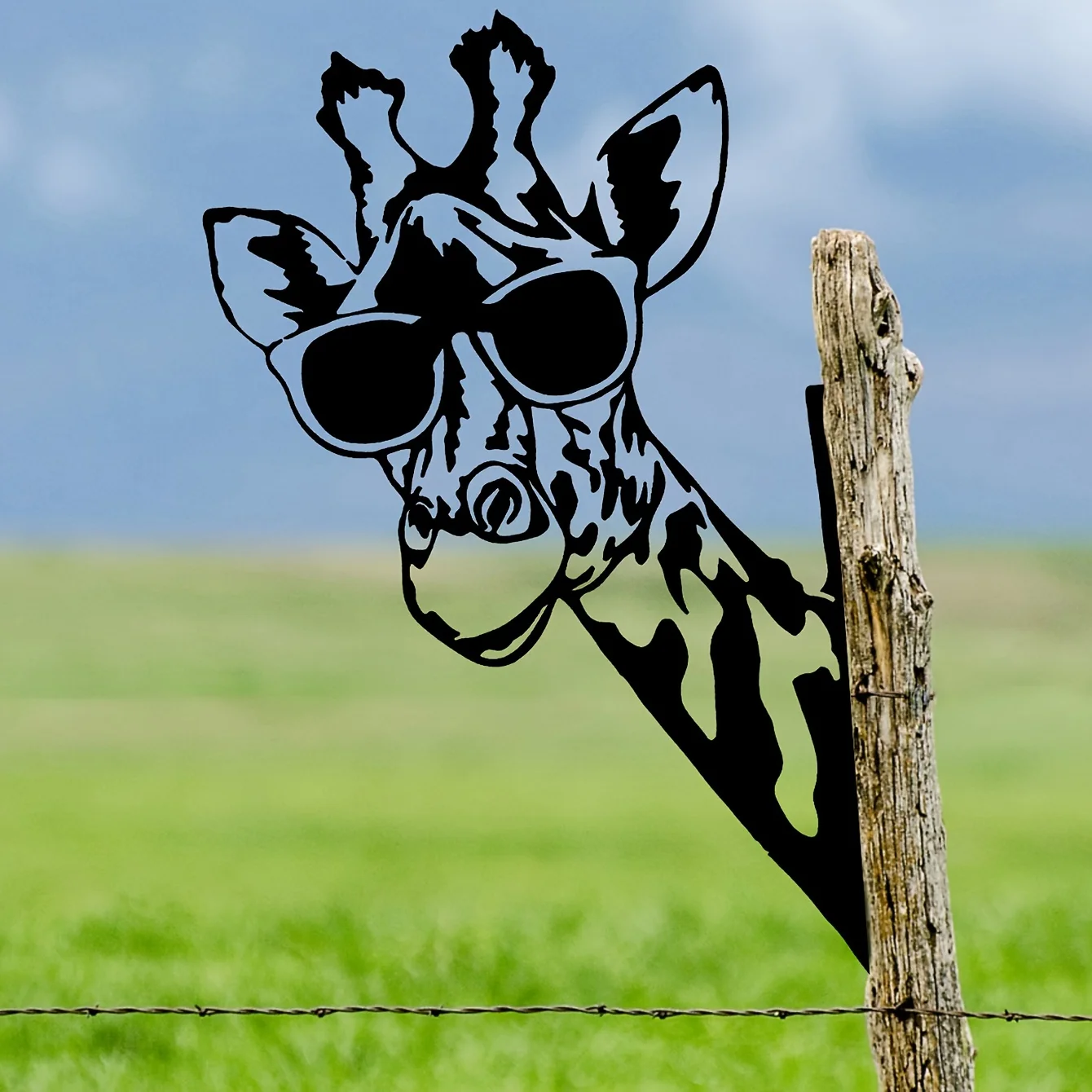 1pc Giraffe Shape Iron Silhouette, Outdoor Garden Fence Ornament, Farm Craftwork Decor Add a Touch of the Wild to Your Garden wi