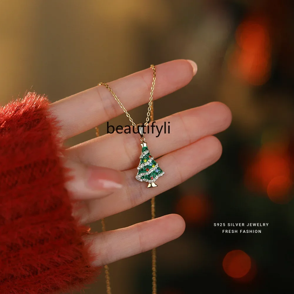 Atmospheric Christmas tree necklace female European and American niche collarbone chain Christmas gift