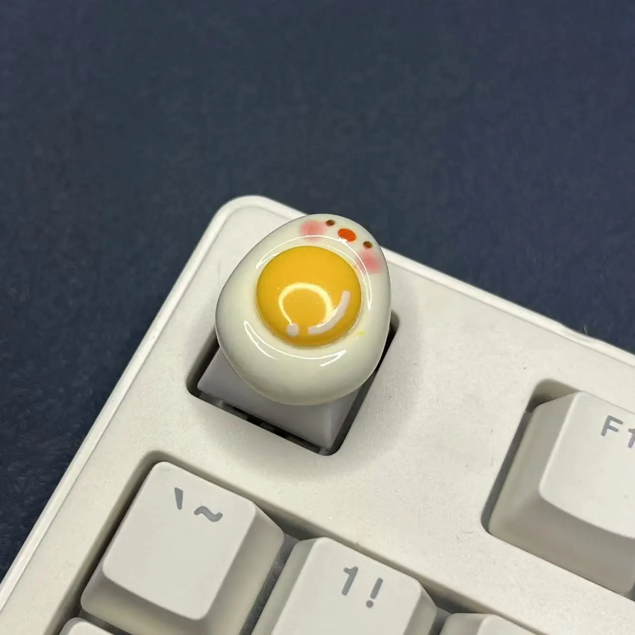 DIY Cartoon Resin Cute Egg Keycaps Creative ESC Cross Axis Gaming Mechanical Keyboard Food Keycaps