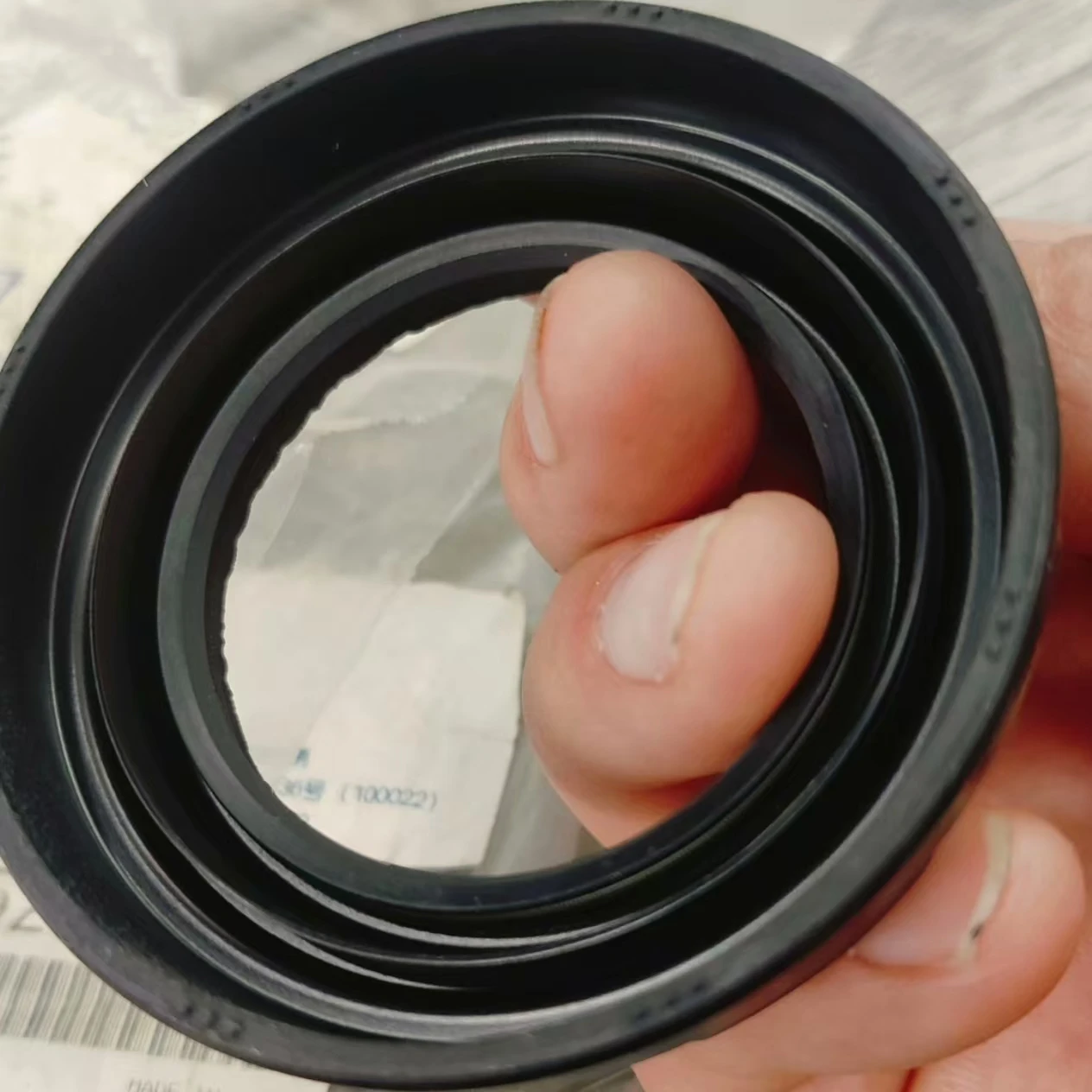 AXLE DRIVE SHAFT SEAL For Mitsubishi GRANDIS ECLIPSE ENDEAVOR Outlander Lancer 3000GT MB526680
