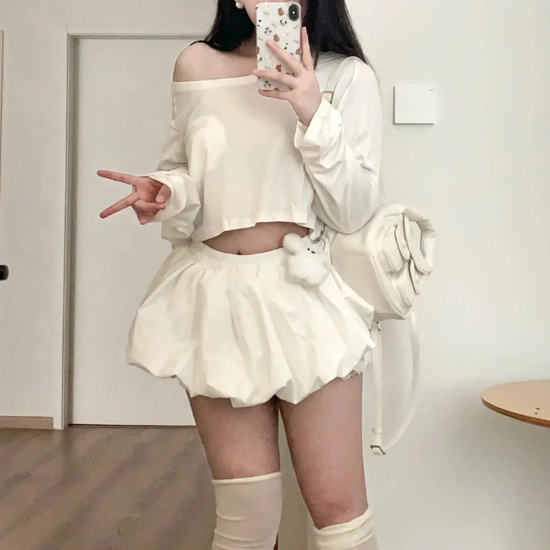 

Harajuku Off Shoulder Design Chic Suits Women Casual Y2k Tops + A-line Mini Shorts Skirt Low Waist Spicy Girls Streetwear Set