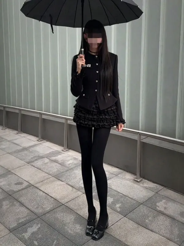 

Корейский модный комплект OOTD: жакет в стиле Шанель и юбка-кейк, весна 2026