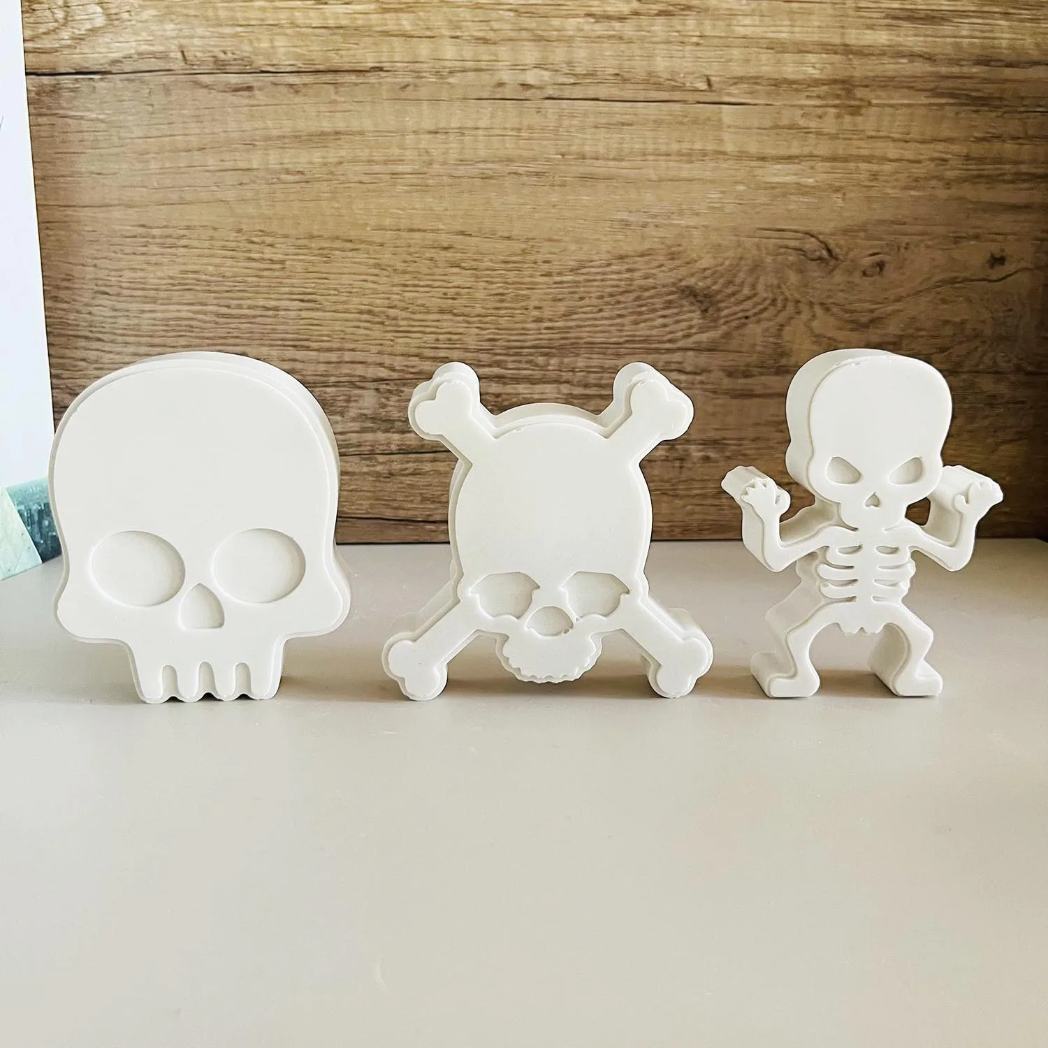 Halloween Series Scented Candle Silicone Mold DIY Cute Cartoon Skull Bat Ghost Car Plaster Epoxy Resin Casting Molds Home Decor