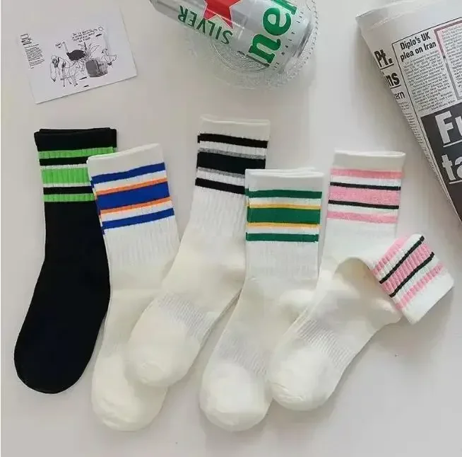 

5/Men's and women's white socks, mid length socks, Korean version socks, autumn and winter casual striped sports socks