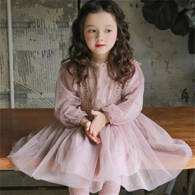 

2022 spring strawberry children's clothing children's girls lantern sleeve tulle dress