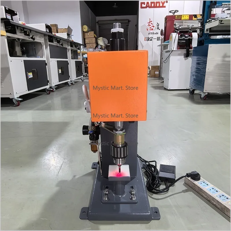 Punzonatrice pneumatica da tavolo CADDY con posizionamento UV |   per pelle, borse, cinture e prodotti di carta