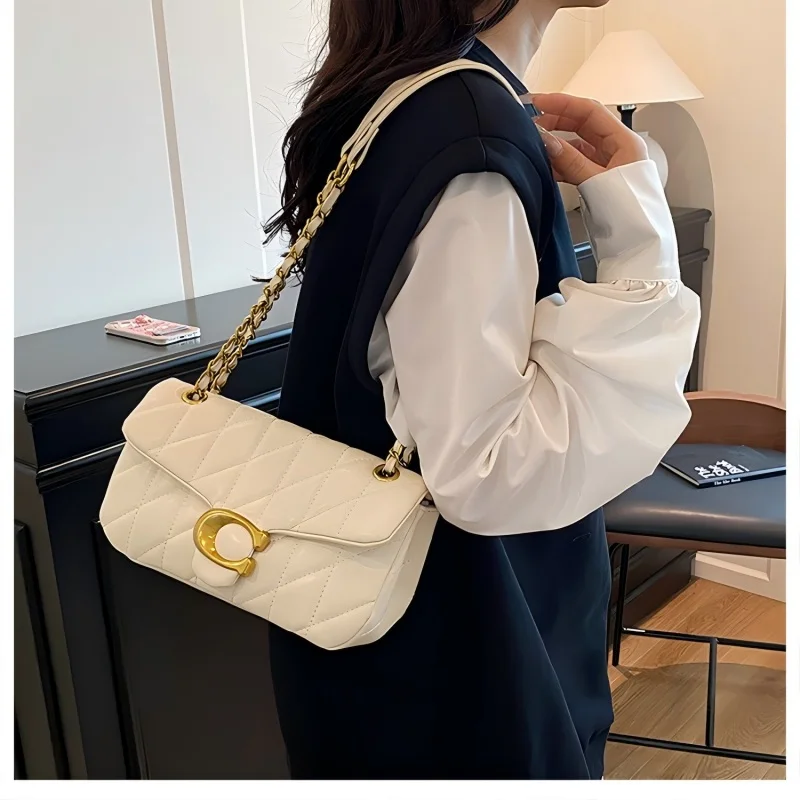 Women Quilted Leather Shoulder Bag Luxury C Logo Gold Chain Crossbody Bag Designer Small Flap Handbag Vintage Black Evening Clut view 6