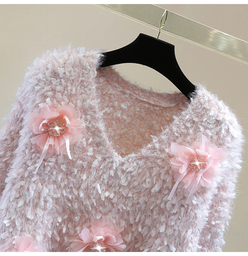 Women's Heavy Industry Flower Mohair Sweater V-neck Top 2024 High Waist Short Beaded Diamond Bright Silk Pullover Sweaters