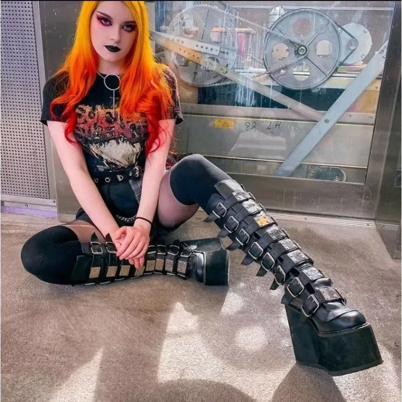 Sepatu bot Punk wanita, Cosplay hak tinggi wanita Wedges Platform sepatu bot tinggi Gotik gesper tali tabung panjang kulit sepatu bot wanita