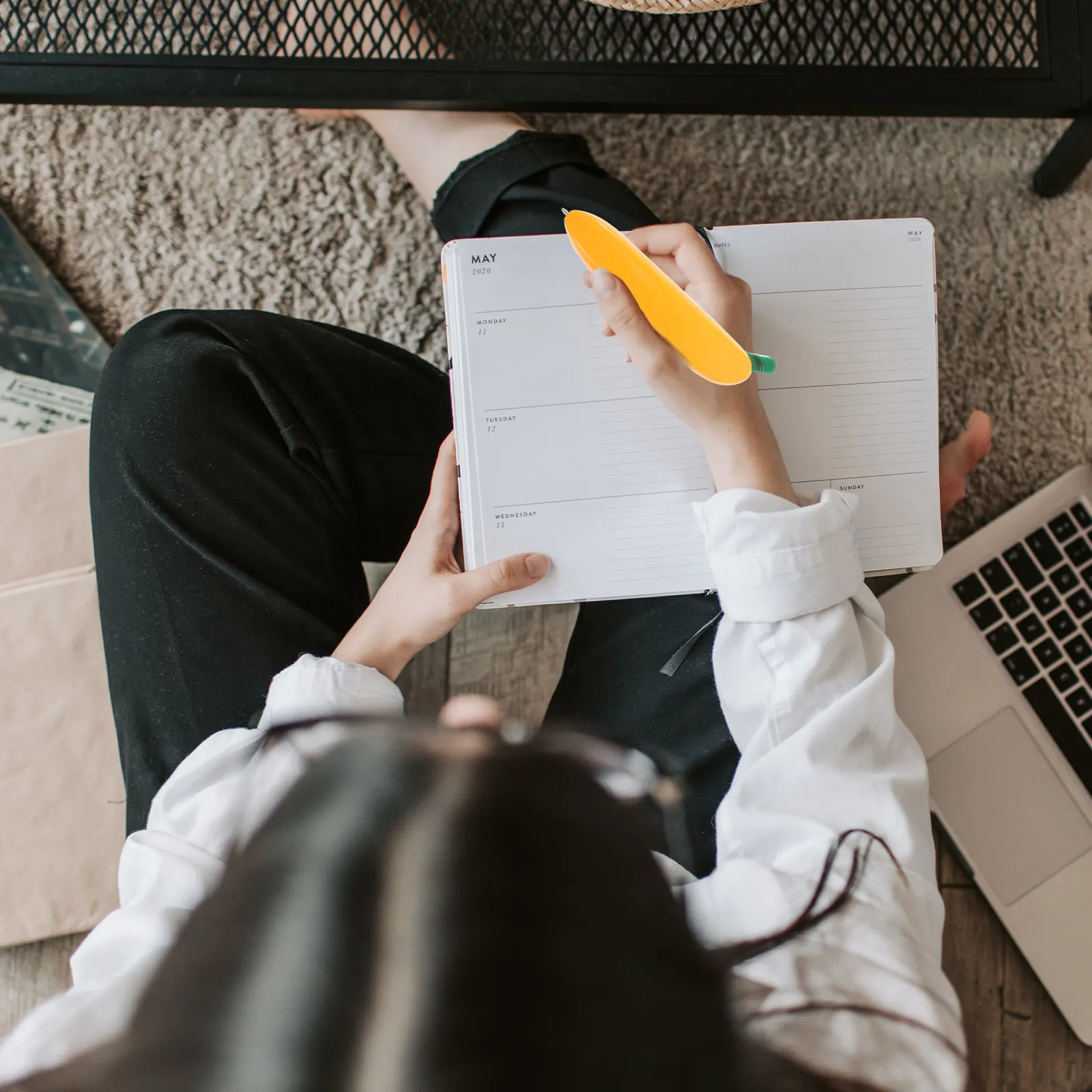 

12Pcs Banana Design Ballpoint Pens Cute Novelty Writing Instruments for Students Teachers Kids Daily Use Reliable Quick Dry Ink