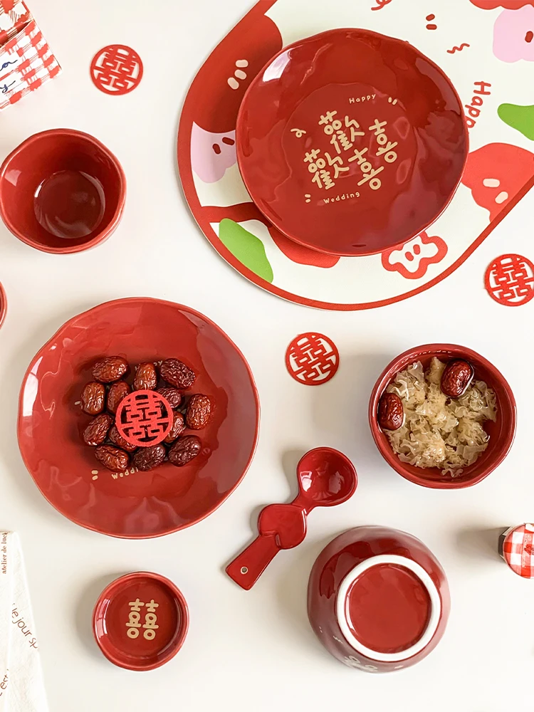 

Joyful Red Tableware Creative Wedding Bowl, Soup Plate, and Plate Combination To Give Wedding Gifts To Newlyweds