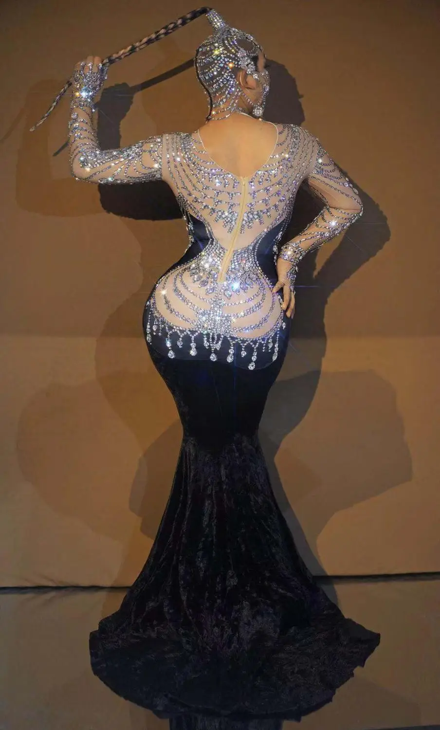 Vestido de terciopelo con diamantes de imitación brillantes para mujer, manga larga, vestidos de noche, fiesta de cumpleaños, ropa de escenario de rendimiento hasta el suelo