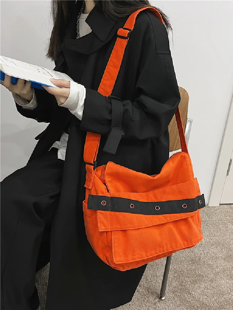 2022 New Japanese Postman Messenger Bag Pleated Couple Harajuku Literary Retro Washed Canvas Shoulder Bag Student