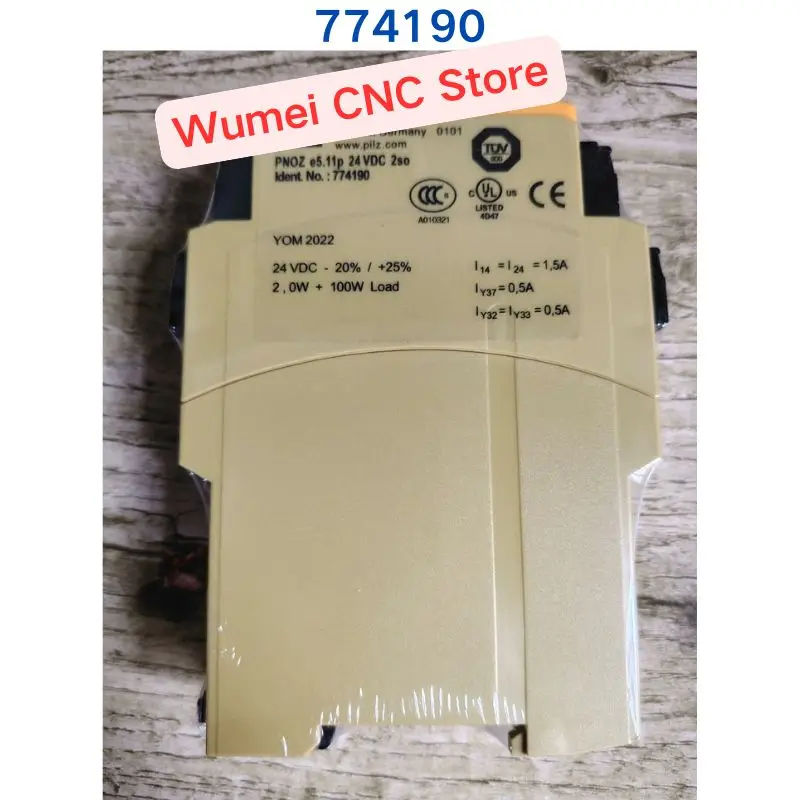 brand new for PILZ relay  PNOZ e5.11p   774190