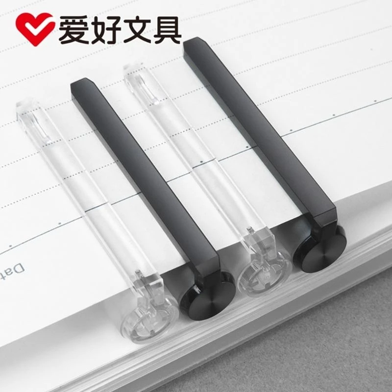 الأقلام السوداء من الهلام الأحمر الأسود