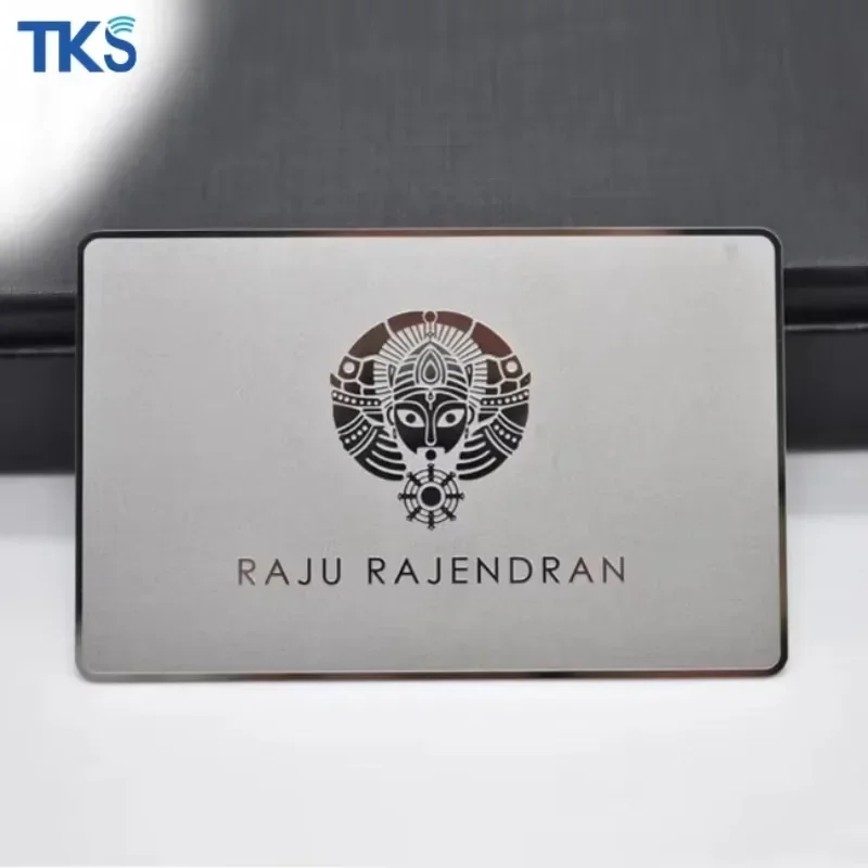 

Привлекательная уникальная металлическая VIP-карта премиум-класса