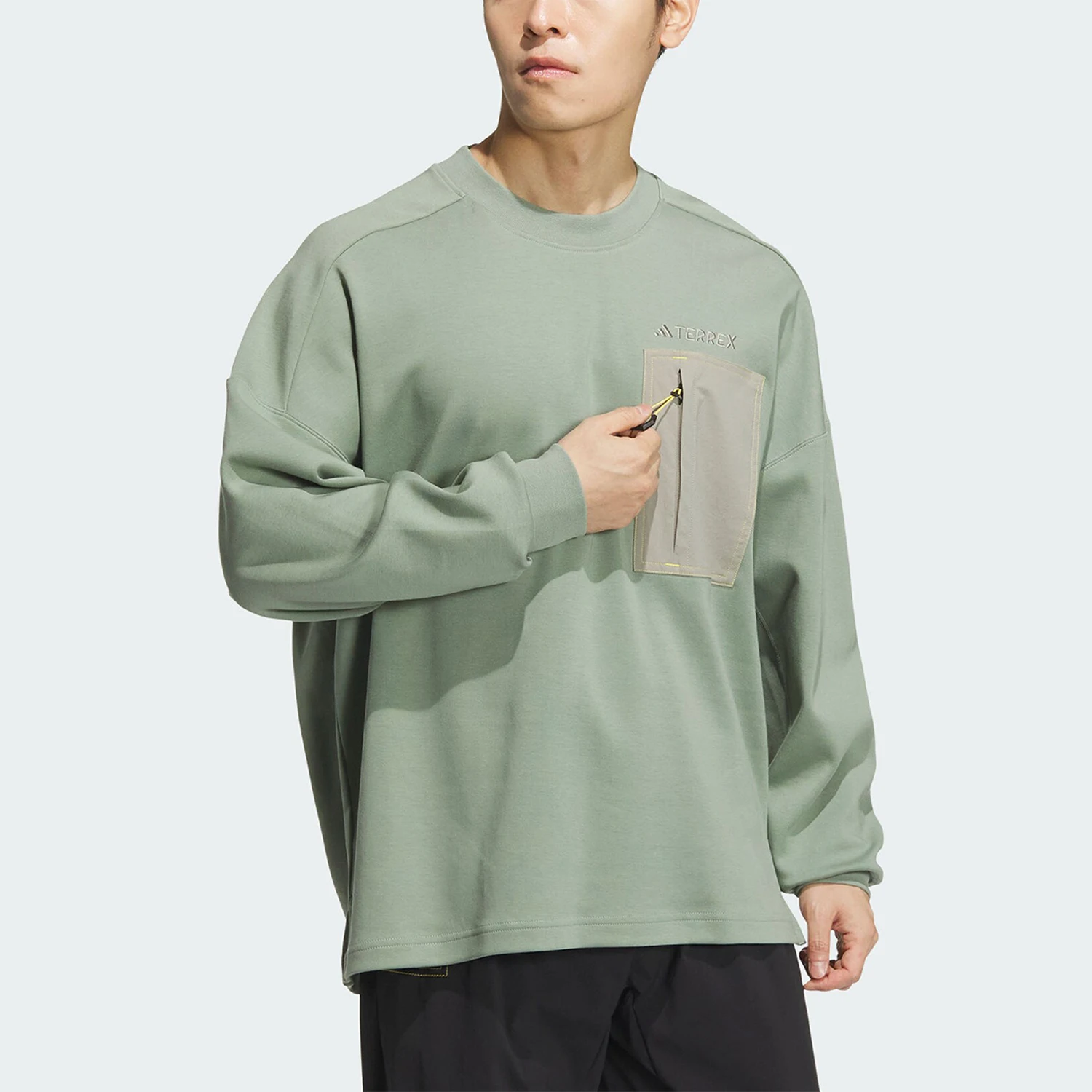 أديداس حقيقية ناشيونال جيوغرافيك التعاون الرجال جولة الرقبة البلوز IS9525