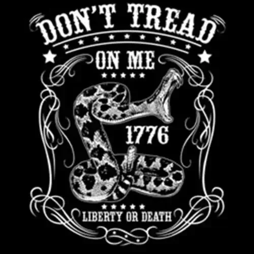 

Don't Tread On Me. American Patriotic Liberty Or Death Snake Crest T-Shirt. Summer Cotton Short Sleeve O-Neck Mens T Shirt New
