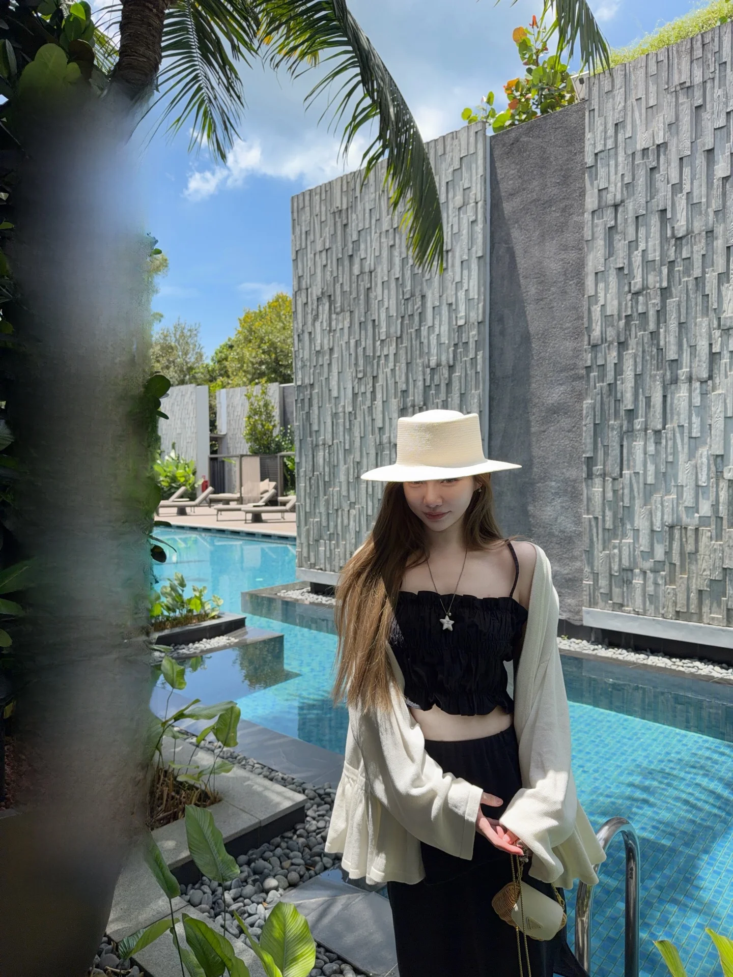 

Tannin Red Rabbit 12 Needle Lyocell Linen Blend Casual Open Cardigan Three Dimensional Leaf Hem Loose Fit Regular Length