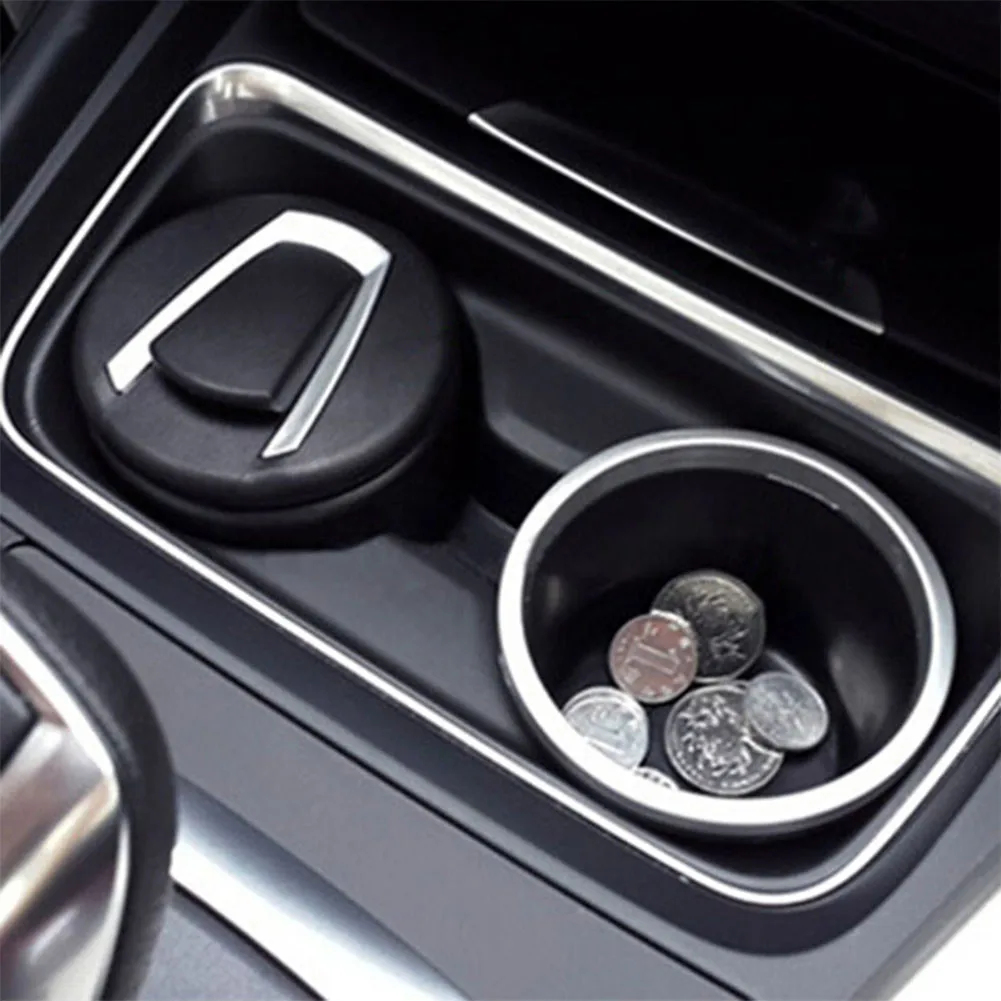 1 قطعة منفضة سجائر السيارة LED المحمولة متعددة الوظائف منفضة سجائر حامل كأس السيارة القابلة للإزالة لسيارات BMW منفضة سجائر السيارة مع مصباح LED