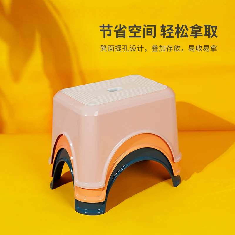 Household storage stackable stools, thickened plastic, children's and adults' portable small horses, changing shoes, stools