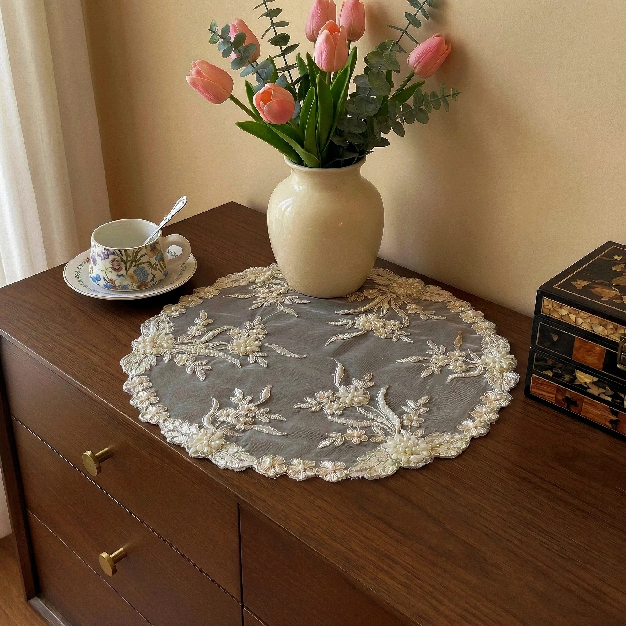 Golden Round Placemats Vintage Handmade Embroidery Coasters American Breakfast Mats Lace Napkins Table Decoration And Accessorie view 3