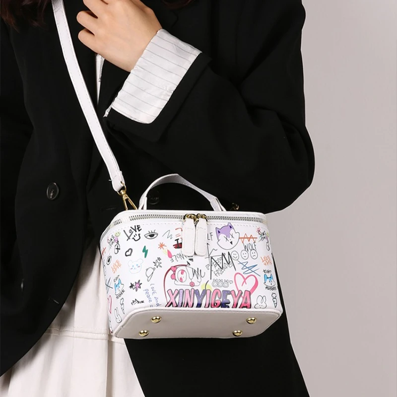 

High-End Female Bag with Detachable Chain - 2025 New Style Crossbody Purse for Office & Evening Wear