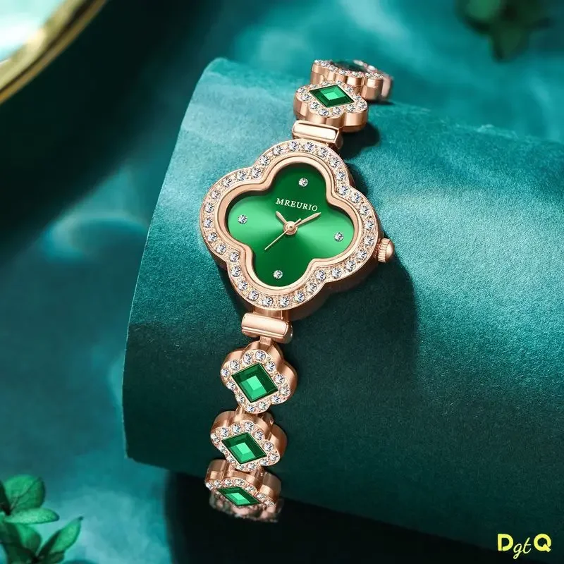 2025 นาฬิกาสร้อยข้อมือ Clover ใหม่พร้อมควอตซ์และฝังเพชร นาฬิกาผู้หญิงทันสมัย