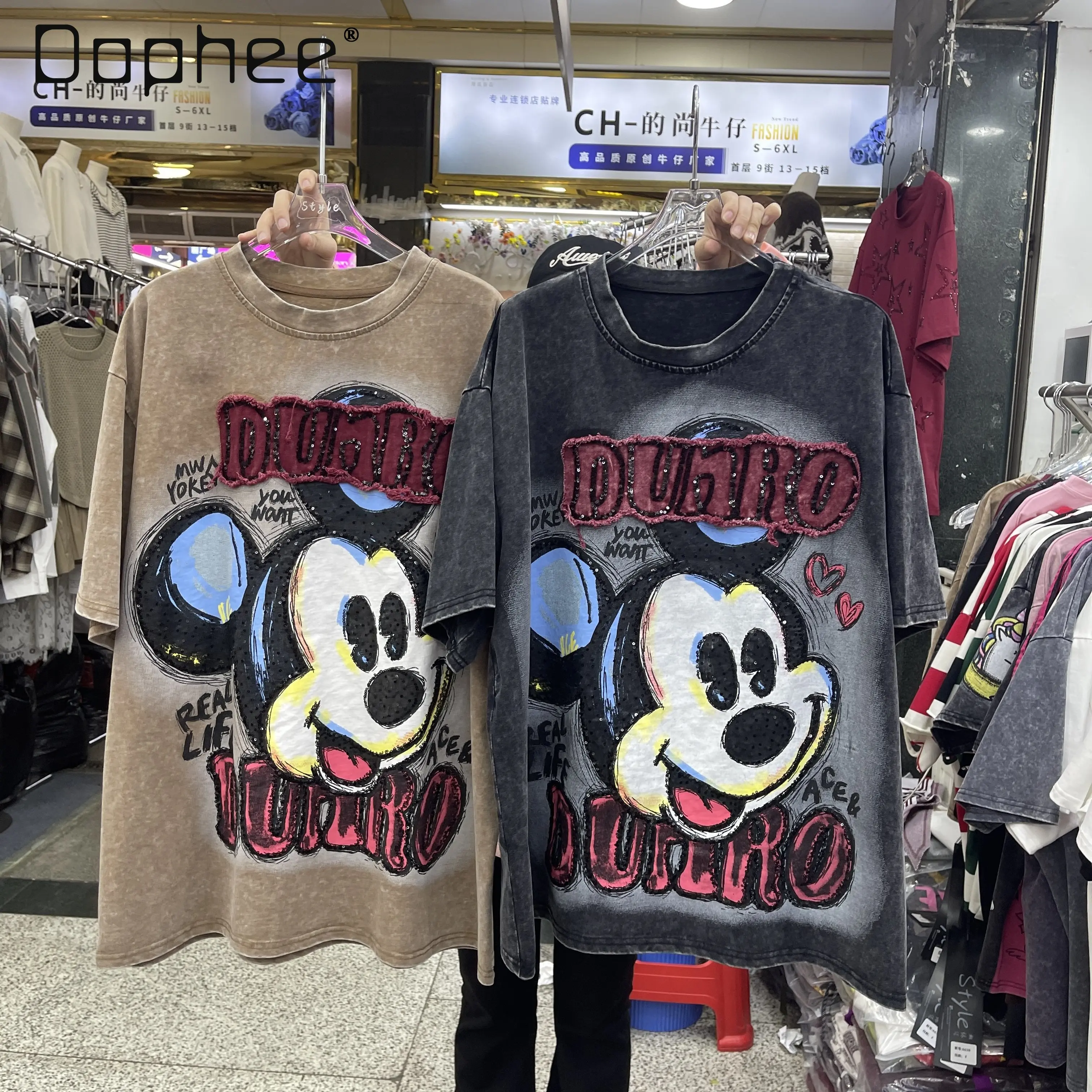 

2026 Spring and Autumn New Heavy Industry Cartoon Patch Decoration Short Sleeve T-Shirt for Women Loose Casual Half Sleeve Top