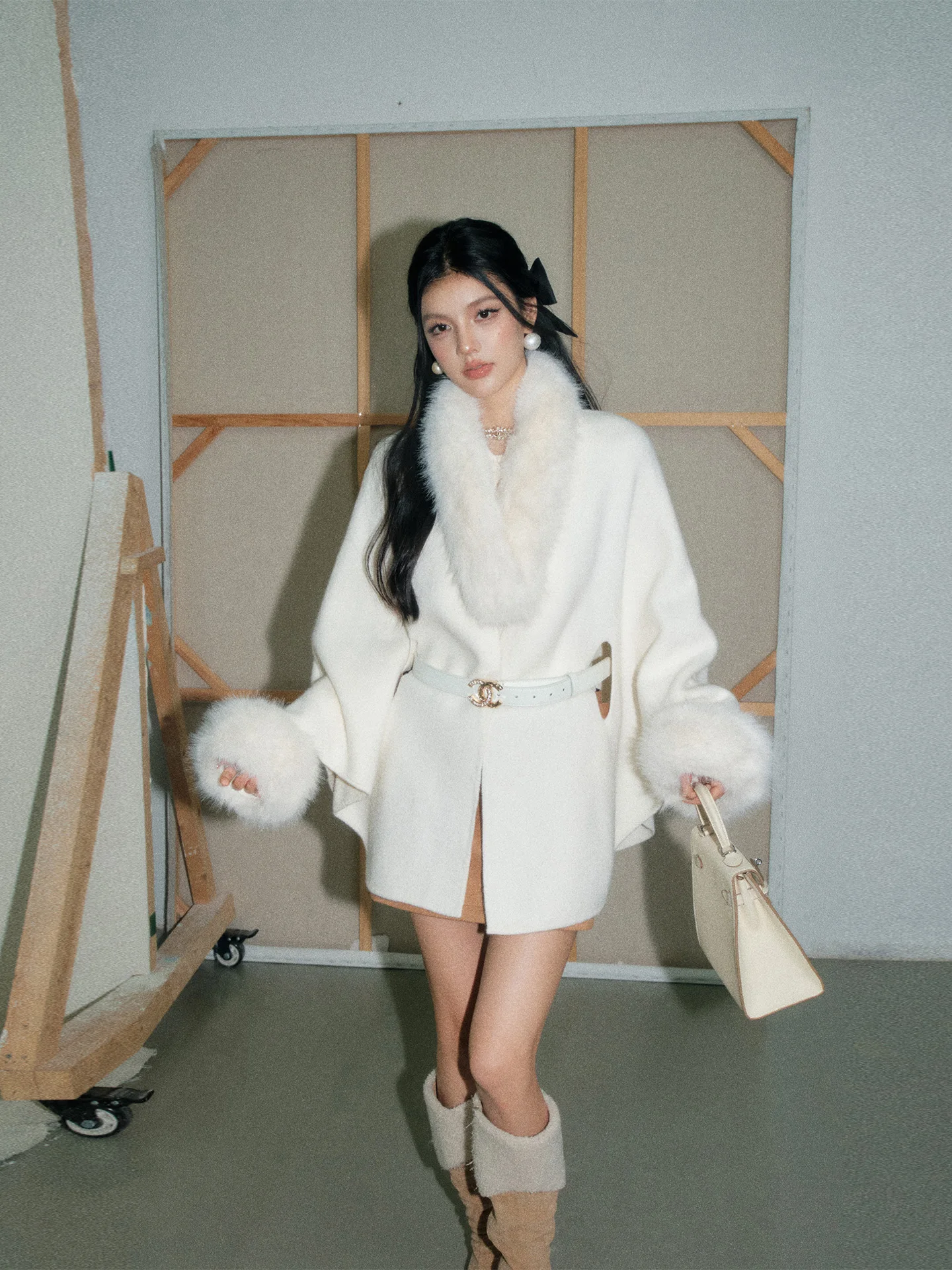 

Olivia Duo Winter 2025 Warmth Guaranteed Furry Coat Cowl Ne Design Korean Sle Commute Long Sve Thiened Woolen Coat