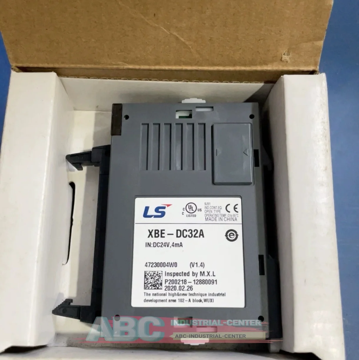 وحدة XBE-DC32A PLC XXF-ADHB جديدة في الصندوق