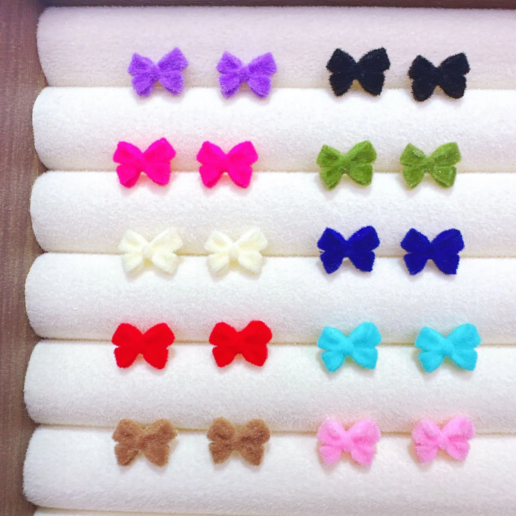 100Pcs/bag Flocked Bow Nail Charms - Solid Color Ribbon Tie Resin Press-On Nail Decor, Versatile Kawaii Manicure Accessories