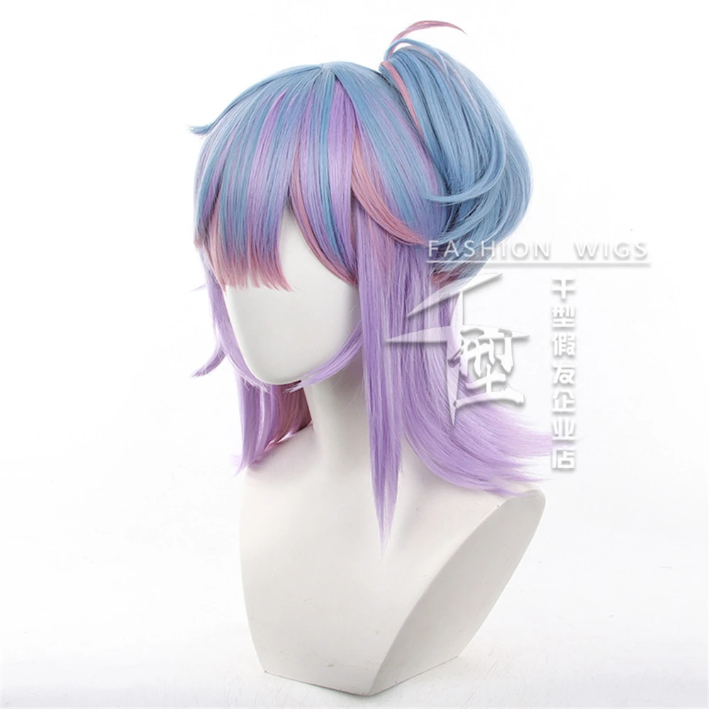 Buffy Cosplay Perücke 40 cm lang Game Identity V Parfümeur Vera Nair Lila Rosa Blau Hitzebeständige Kunsthaar Damen Perücke