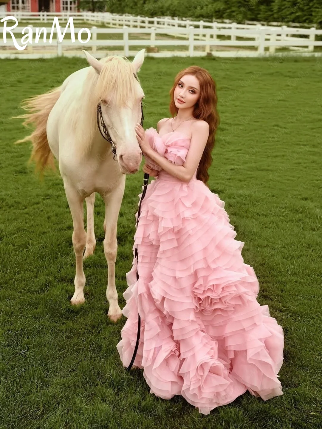 Ranmo Gaun Malam Organza Persik Elegan Gaun Pesta Gaun Pesta Roset Berjenjang Tanpa Tali Ruffles 2025 Gaun Prom Disesuaikan