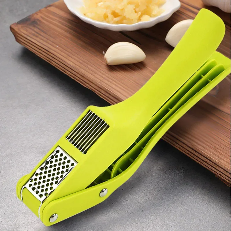 

2-in-1 Multifunctional Garlic Press For Pressing Mash Garlic And Sliced Garlic,Vegetable Squeezer For Home Cooking Masher Tool