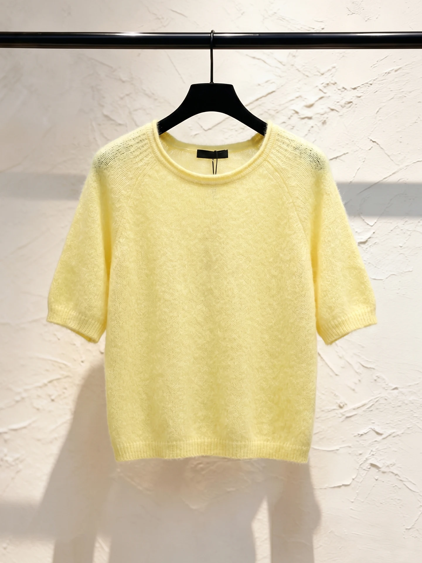 

Comfortable Knitted Short Sleeve round Neck Pure Color Summer Top Women's Lazy Style Fashionable Versatile Loose Fit Commute ...