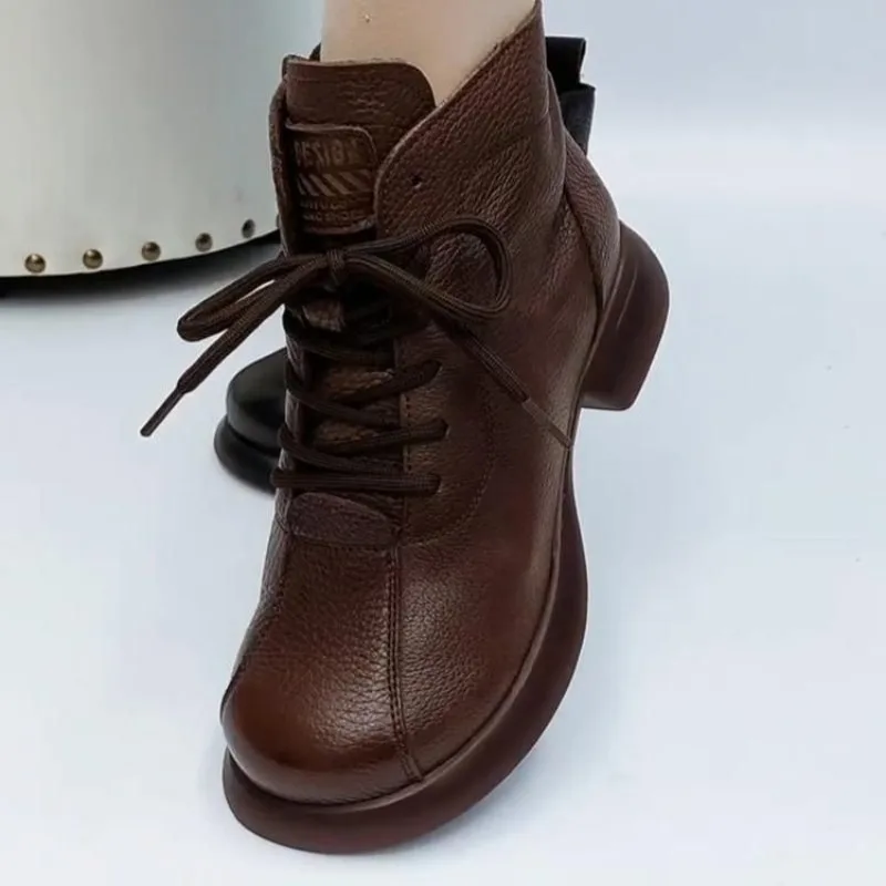 Thick Soled Sneakers Women's Simple Lace Up Wide Strip Fashionable Round Toe Casual Boots Platform Leather Women's Boots 2023