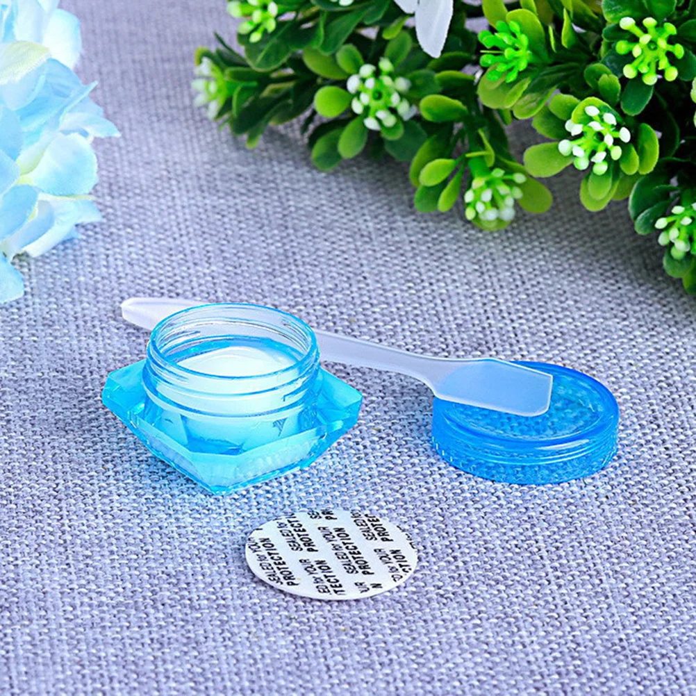 

40Pcs 5G Diamond Jar Set for Travel Sample Storage Facial Cream Shampoo Lotion Small Containers Random Color