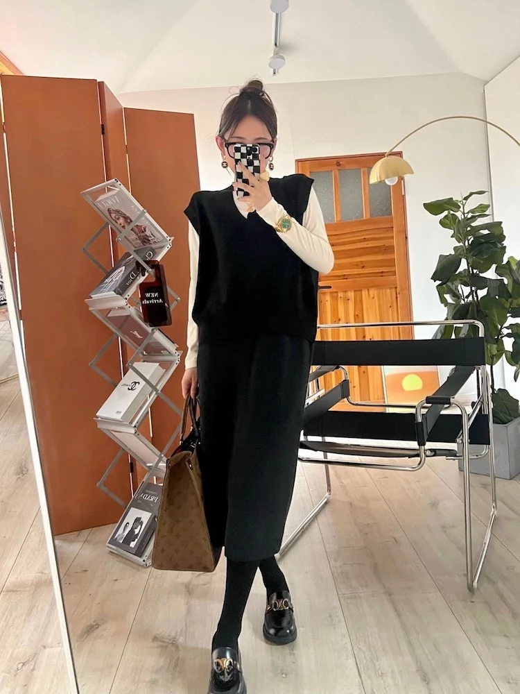 

Zheng ChunHua Women's Knitted Wool V-ne Sweater Vest Loose Fit Overhead Korean Sle Casual Pure Color Winter Faion