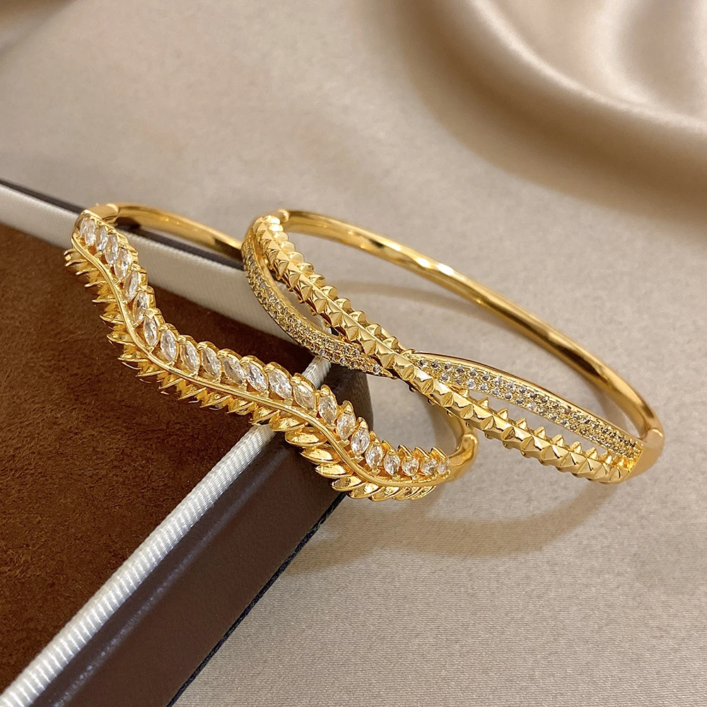 AENSOA European American Irregular Rippling Wheat Shape Bangle Copper Plated Gold Light Luxury Rhinestone Women Simple Bracelet