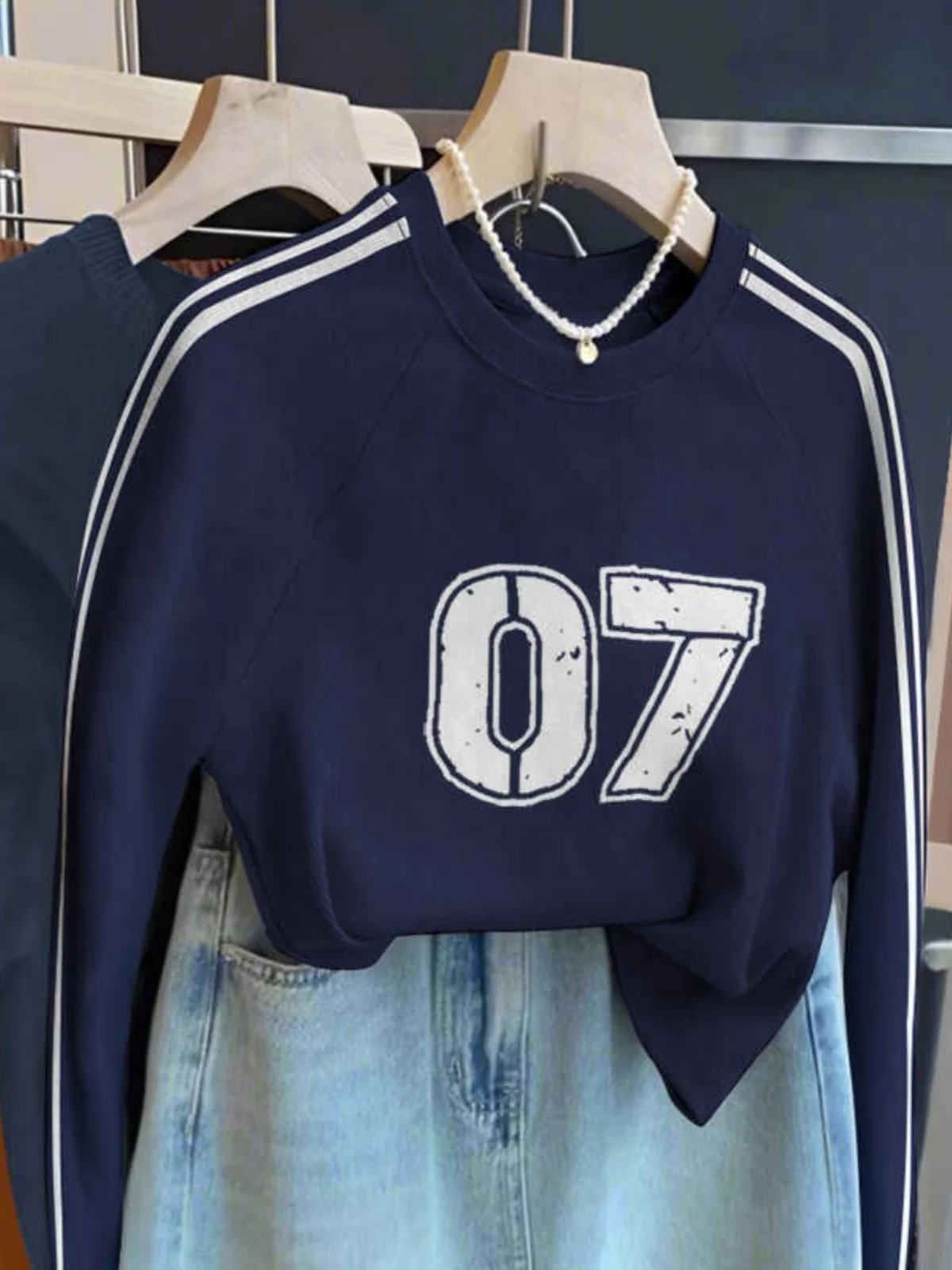 Slimming Effect American Retro Sport Three Bars Waist Cinching Women's Small Size Elegant Color Block Sweet And Spicy Top Tre...