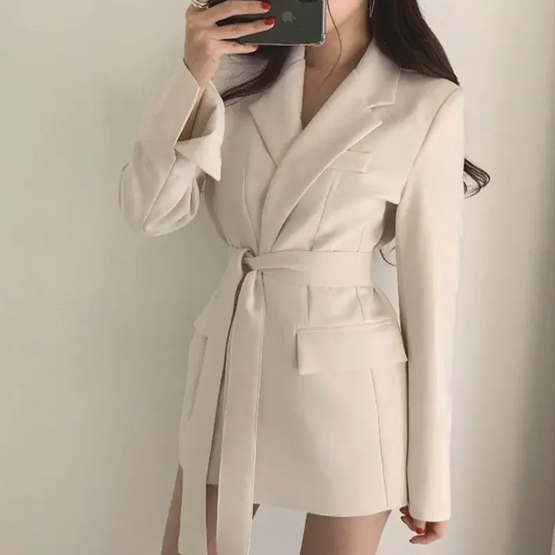 High-quality textured small suit 2025 autumn and winter retro Hong Kong style Korean version waist tie