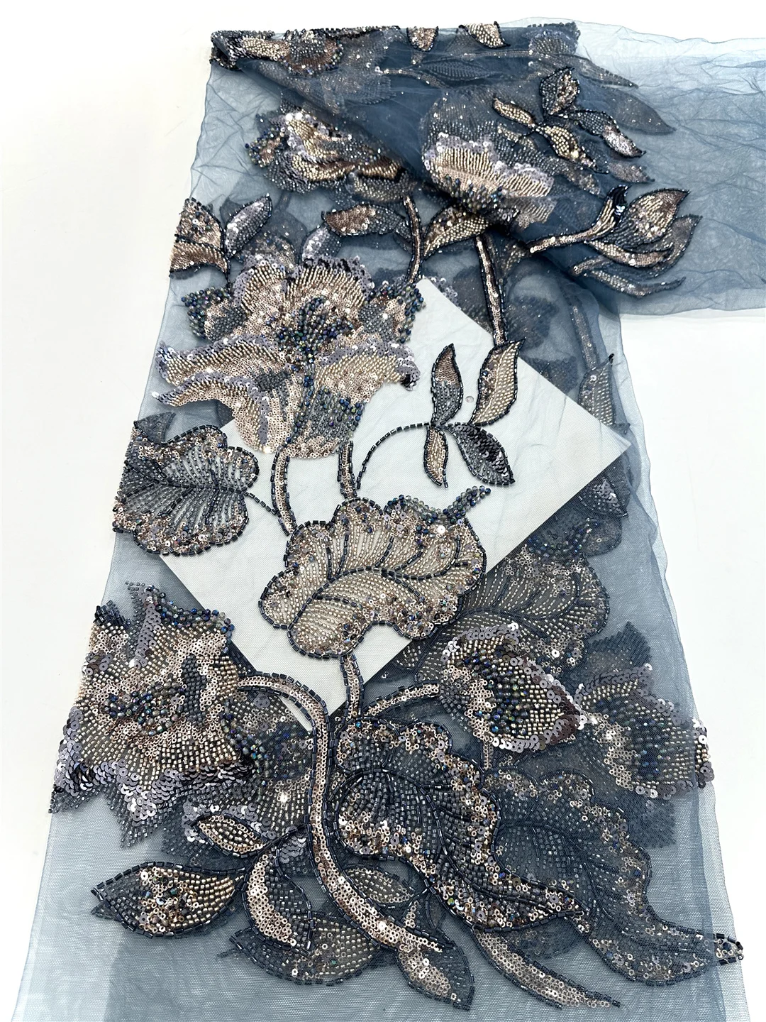 

Luxury African Sequins Beaded Lace Fabric Nigerian Wedding Bridal Embroidery French Tulle for Groom Sewing
