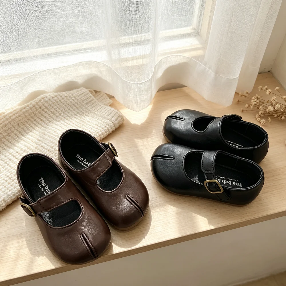 New Children Leather Shoes for Girls Shoes Kids Soft Bottom Anti-skid Outside Walking Shoes Split Toe Prom Party Footwear H03092