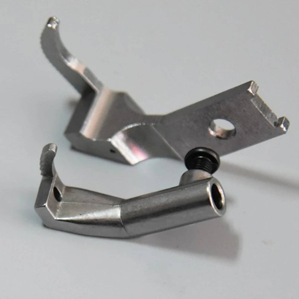 Do maszyny do szycia Pfaff 335 BG335 Śruby do płyt igłowych Kompletne wiązanie Części do mocowania Narzędzia do szycia