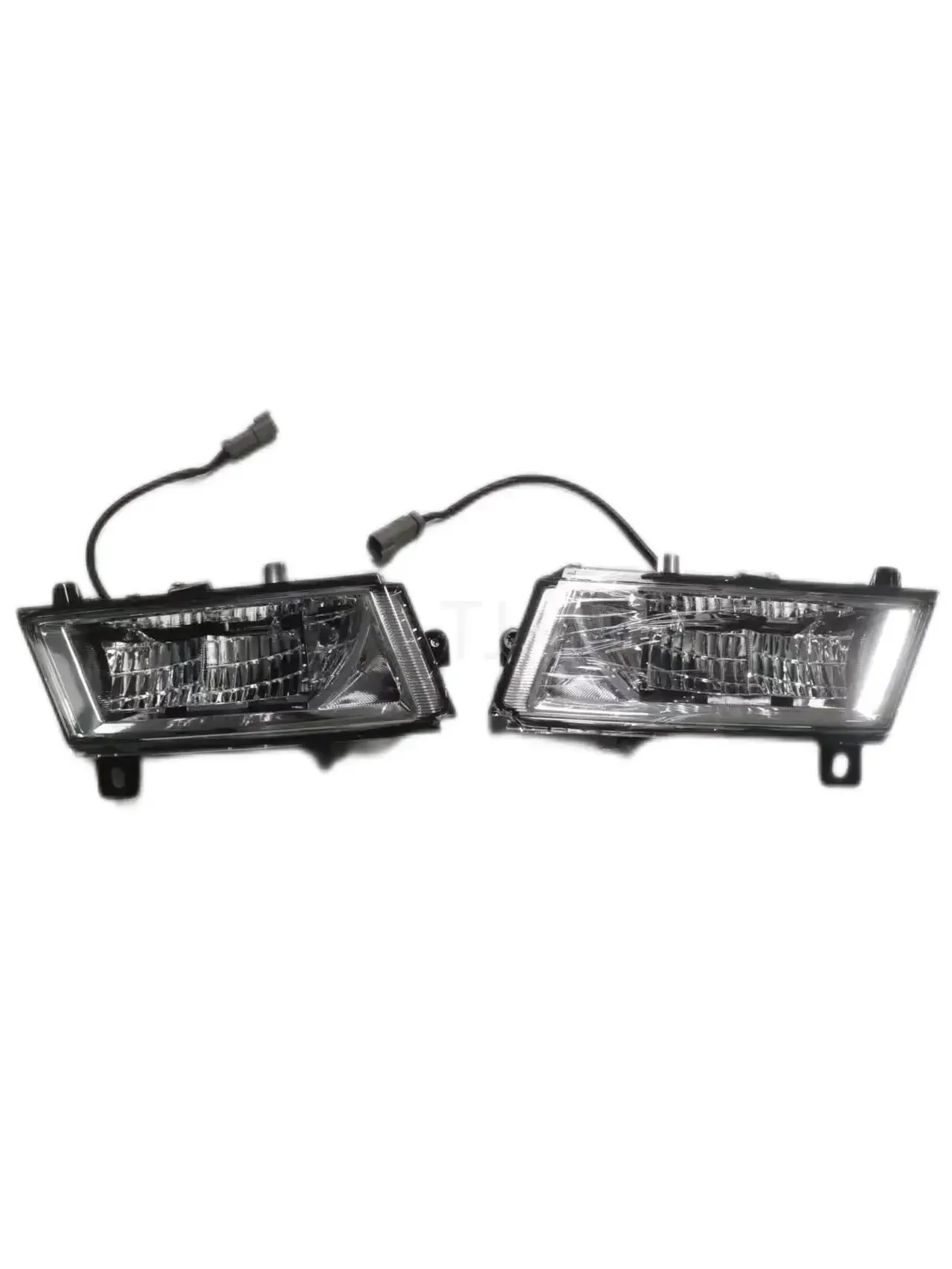 

1 Pcs Suitable for Scania Trucks Left and Right Fog Light OEM 2760343 2760425 2552715 2760342 2760344 2552714 2552718 2552717