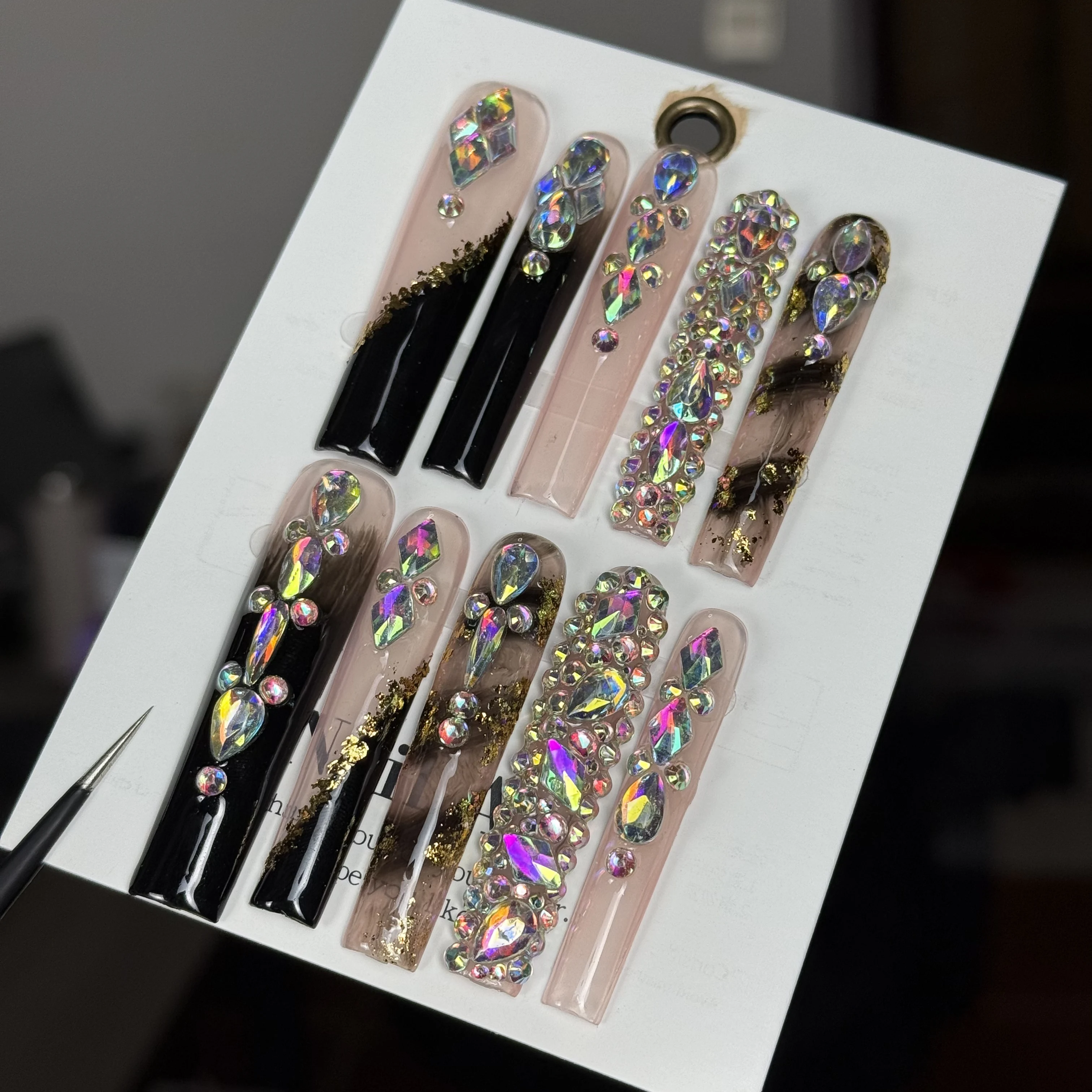 10 Stück High-End-Punk-Stil, handbemalte dreidimensionale quadratische Diamanten, funkelnde Flordiamanten, goldene Pailletten, handgefertigte Fälschung – Detail 6