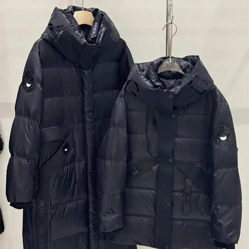 Jaket Parker Wanita Kualitas Tinggi 2025 Jaket Wanita Hitam Mode Bulu Angsa Putih Tebal Bertudung Hangat Musim Dingin Baru H446